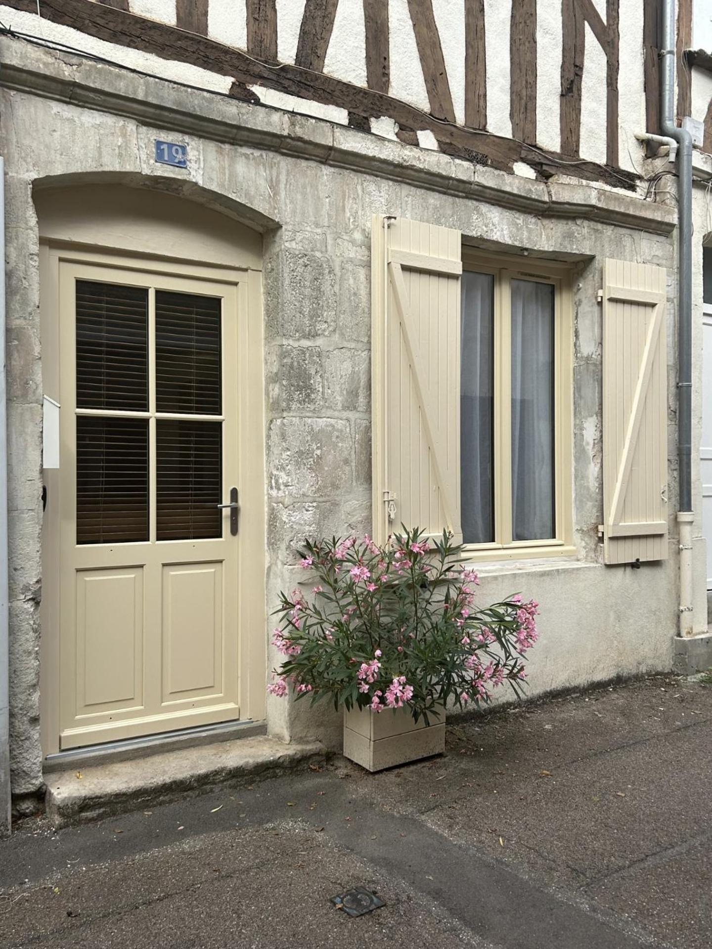L'Annexe De L'Abbaye Apartment Auxerre Exterior foto